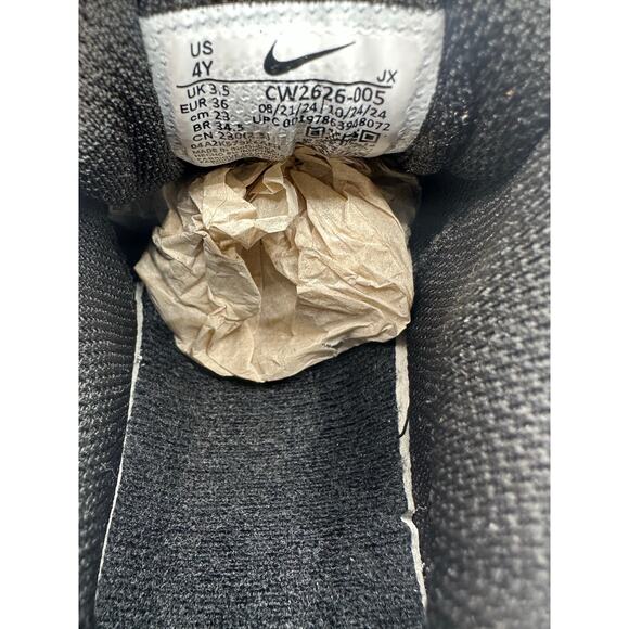 Nike Shox R4 GS “OG” 2025 size 4y/5.5 women’s - Picture 7 of 7